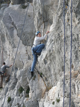 escalade à la turbie-Les-Surplombs-alpes maritimes initiation monaco