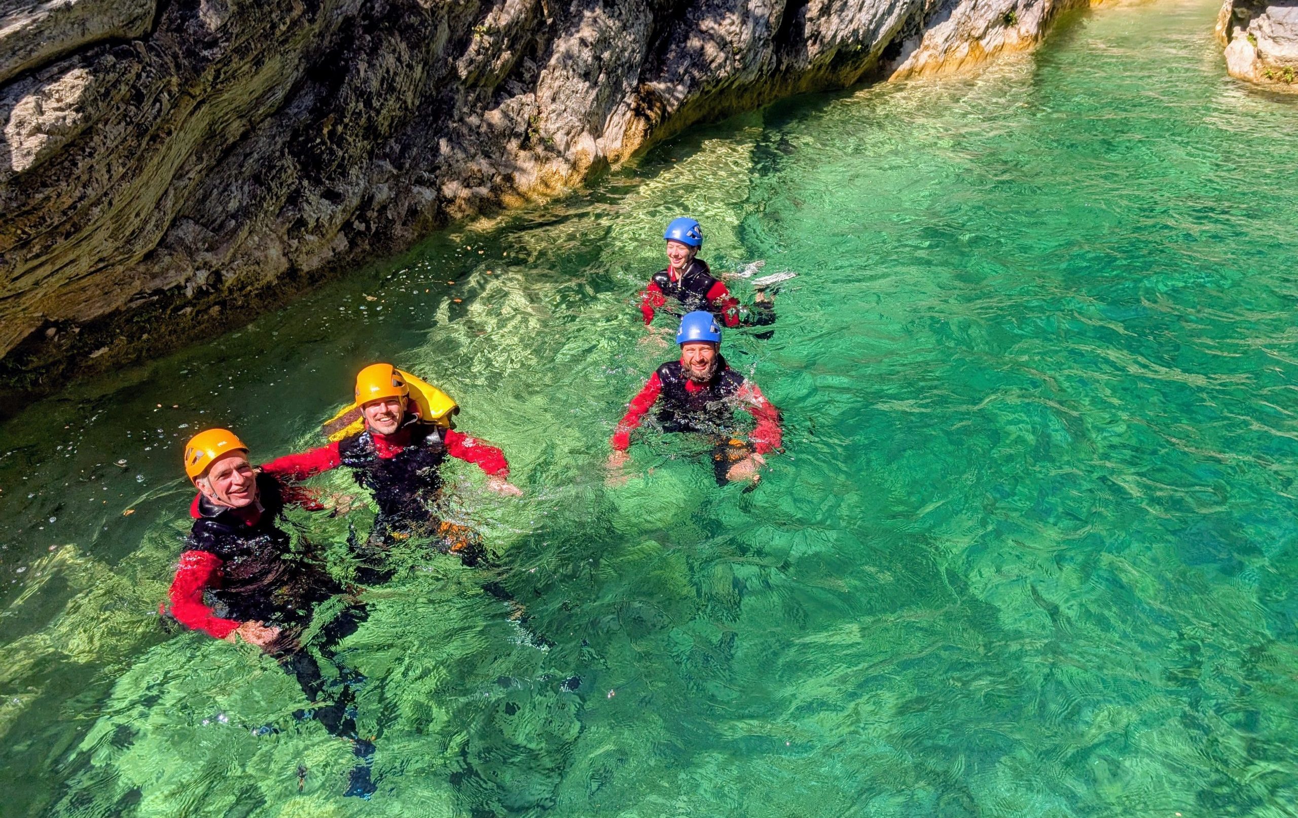 nage amis canyon de barbaira