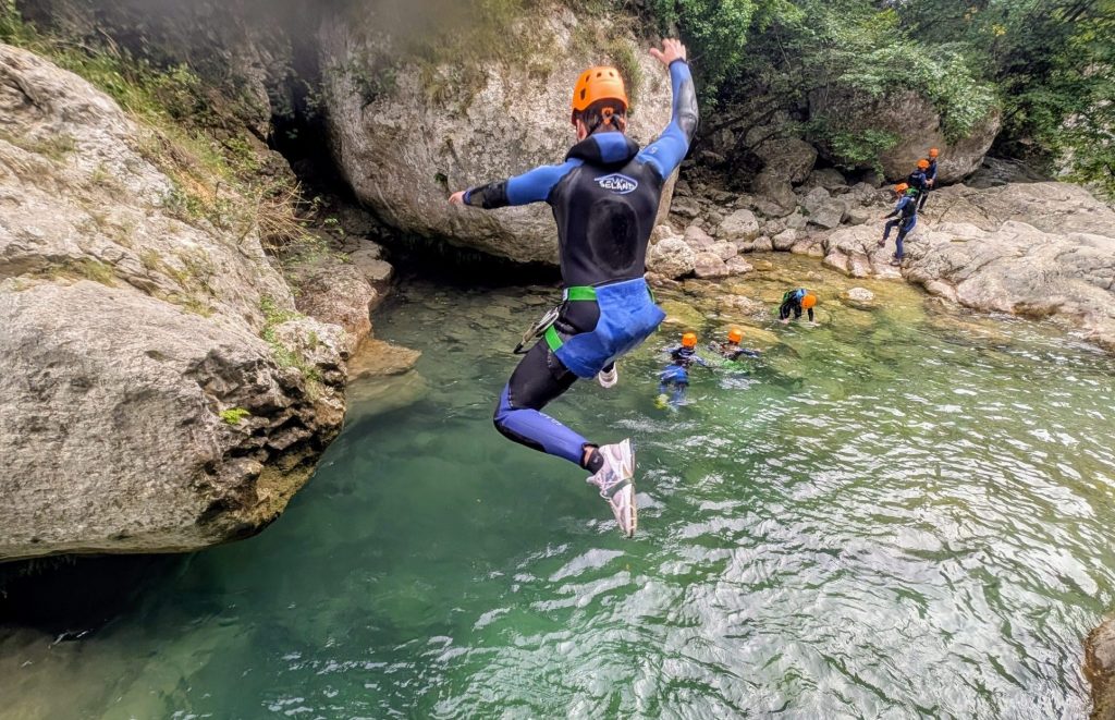 saut freestyle canyoning gorges du loup